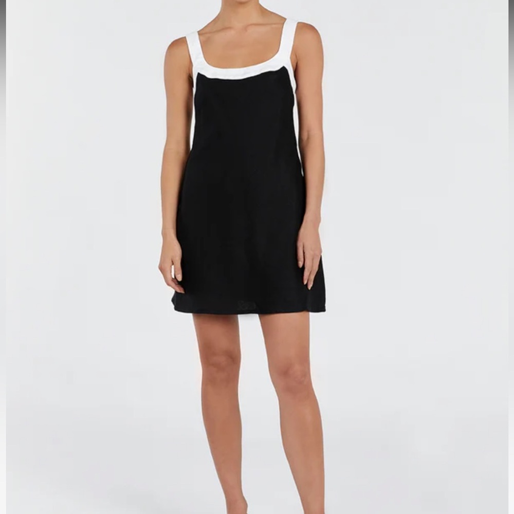 Dissh Dress